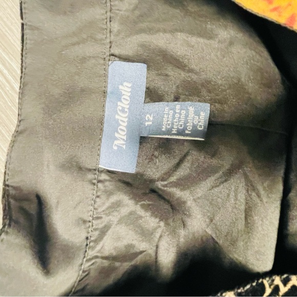 Mod cloth black skirt with spider webs and roses velvet feel Halloween spooky 12 - Picture 3 of 4